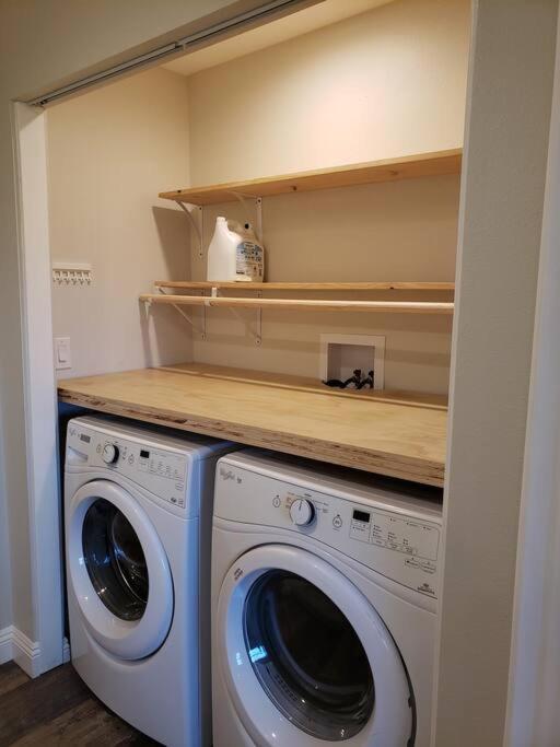 Bouganvilla 4-Bedroom, 2-Baths, Single Family House 다우전옥스 외부 사진